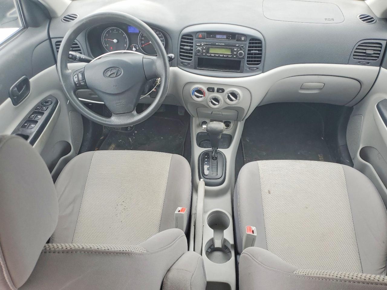 2010 Hyundai Accent gls