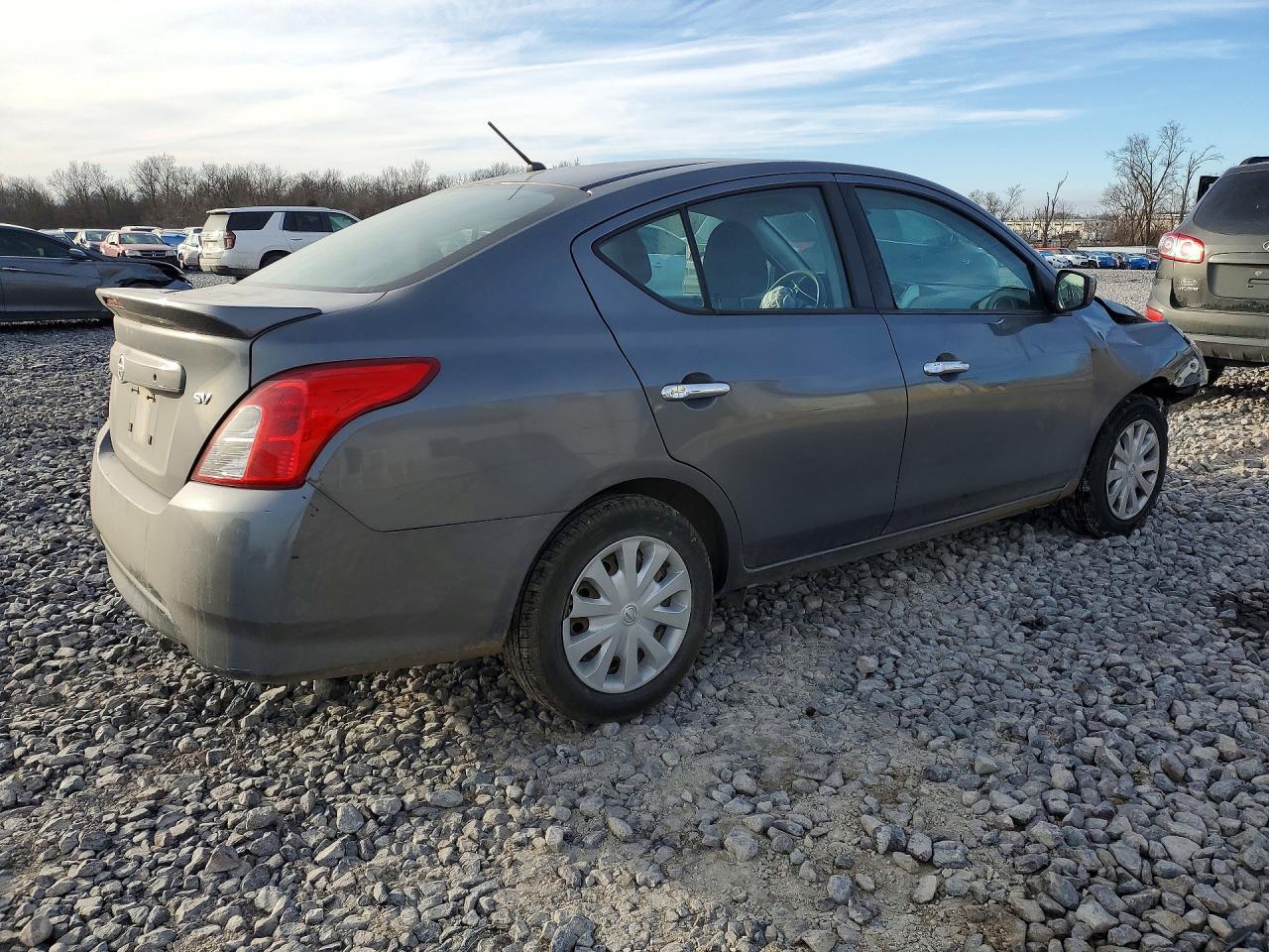 2018 Nissan Versa s