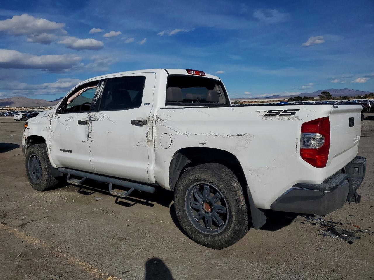 2014 Toyota Tundra SR5