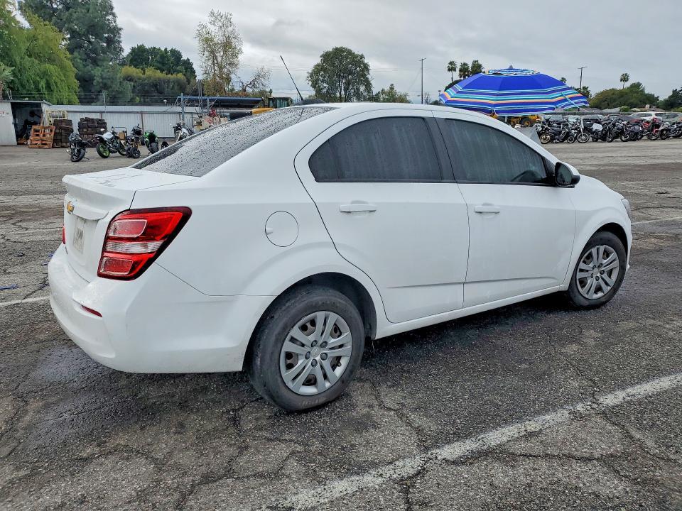 2018 Chevrolet Sonic ls