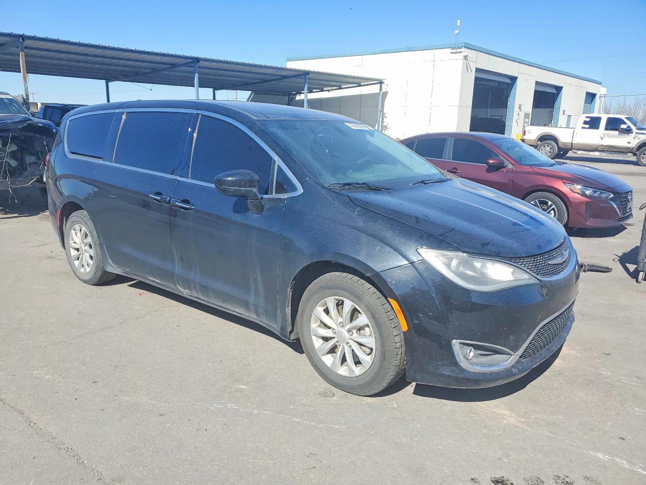 2018 Chrysler Pacifica t