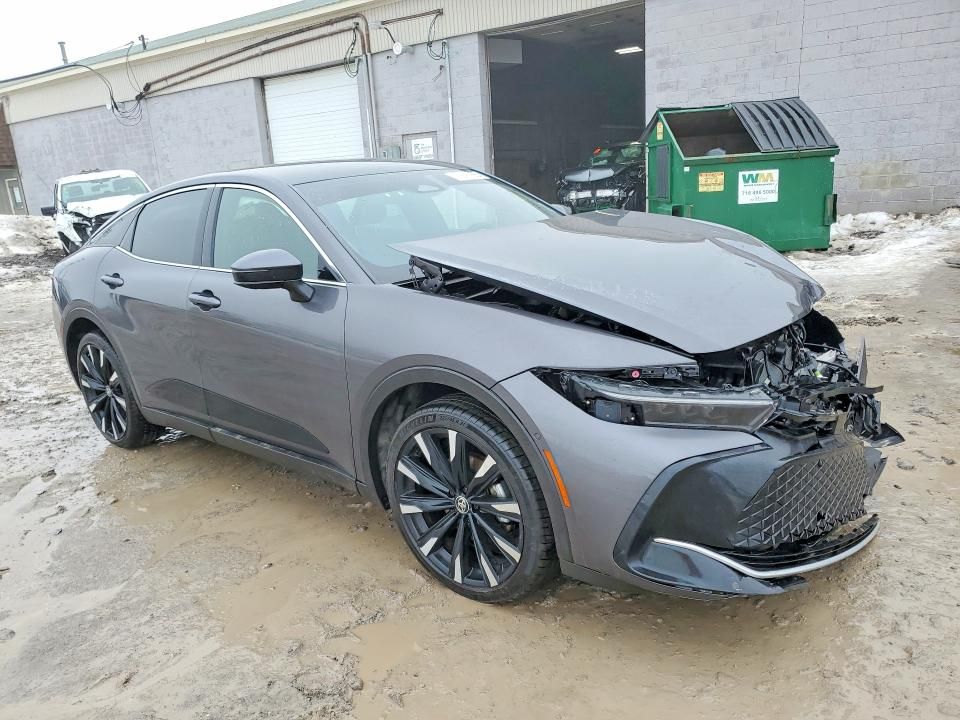 2024 Toyota Crown Platinum