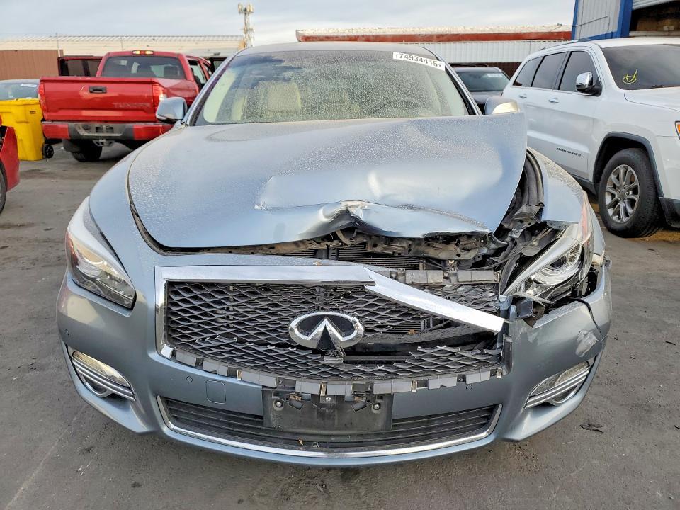 2018 Infiniti Q70 3.7 Luxe