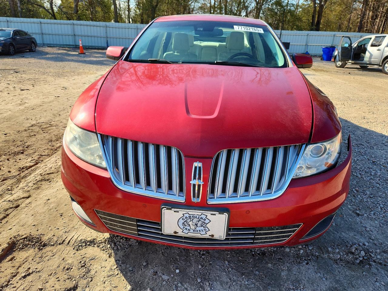 2010 Lincoln MKS