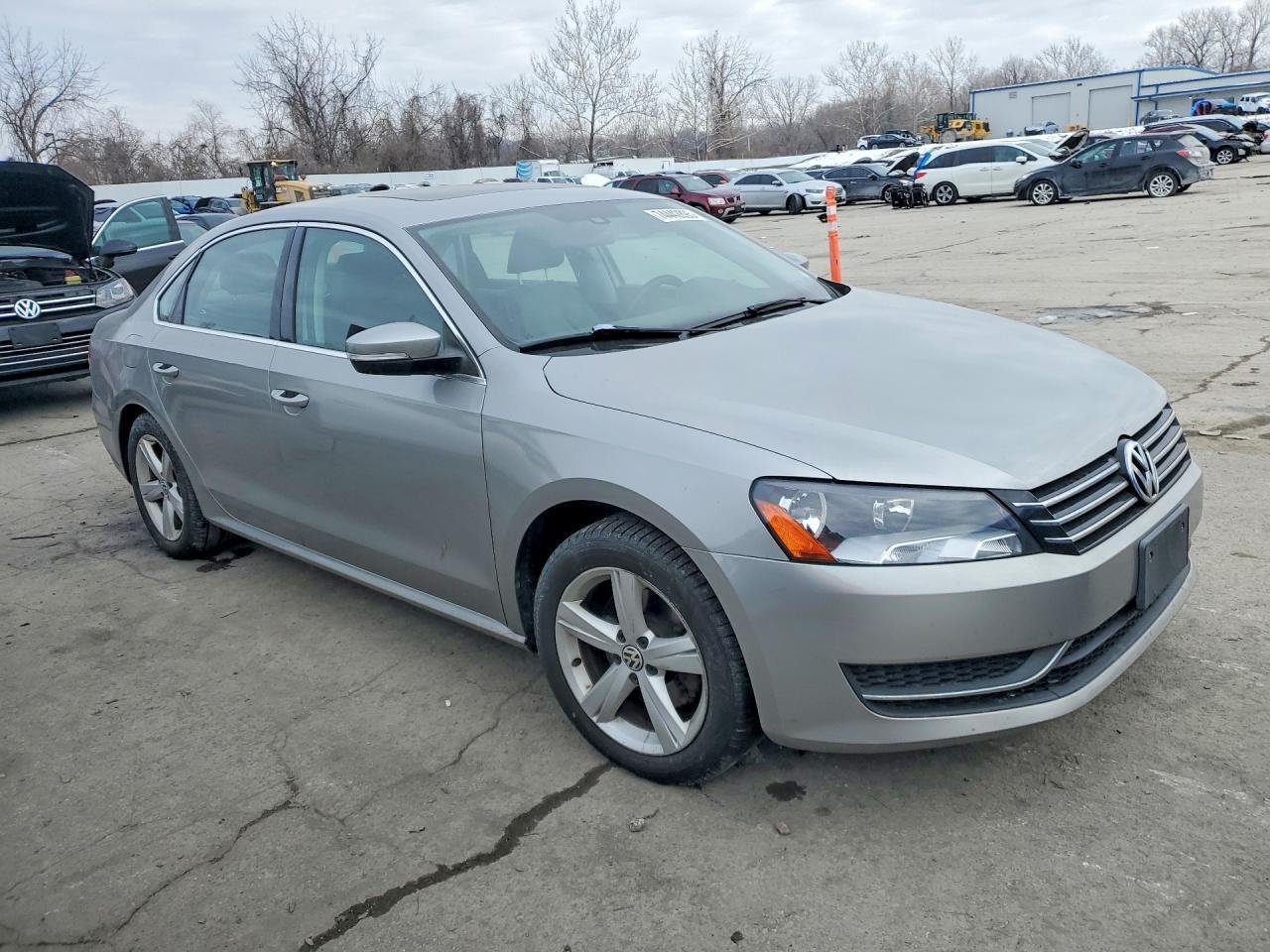 2013 Volkswagen Passat se