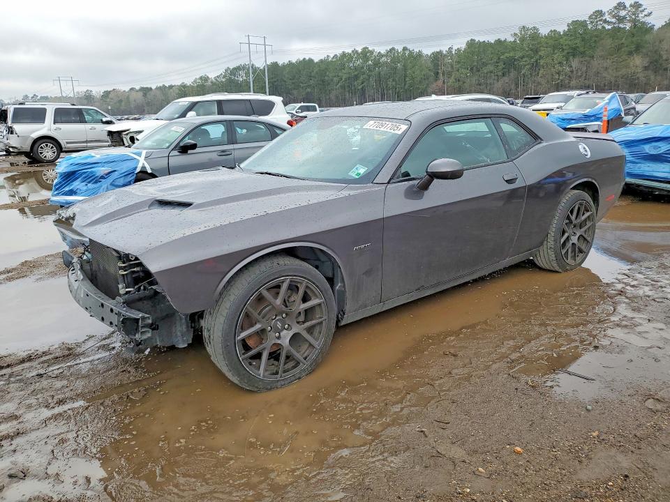 2018 Dodge Challenger r