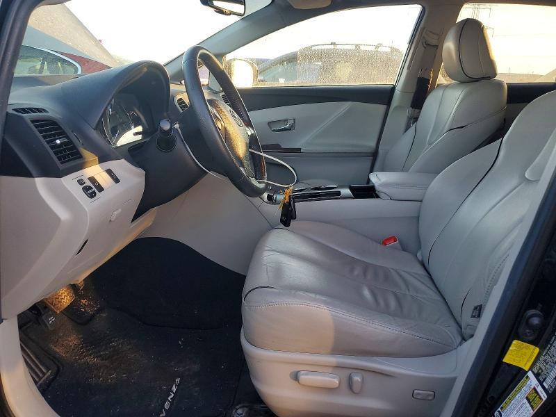 2011 Toyota Venza awd V6