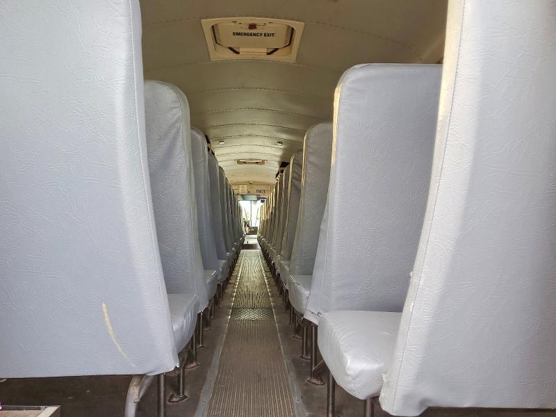 2011 Thomas SAF-T-LINER HDX-School Bus