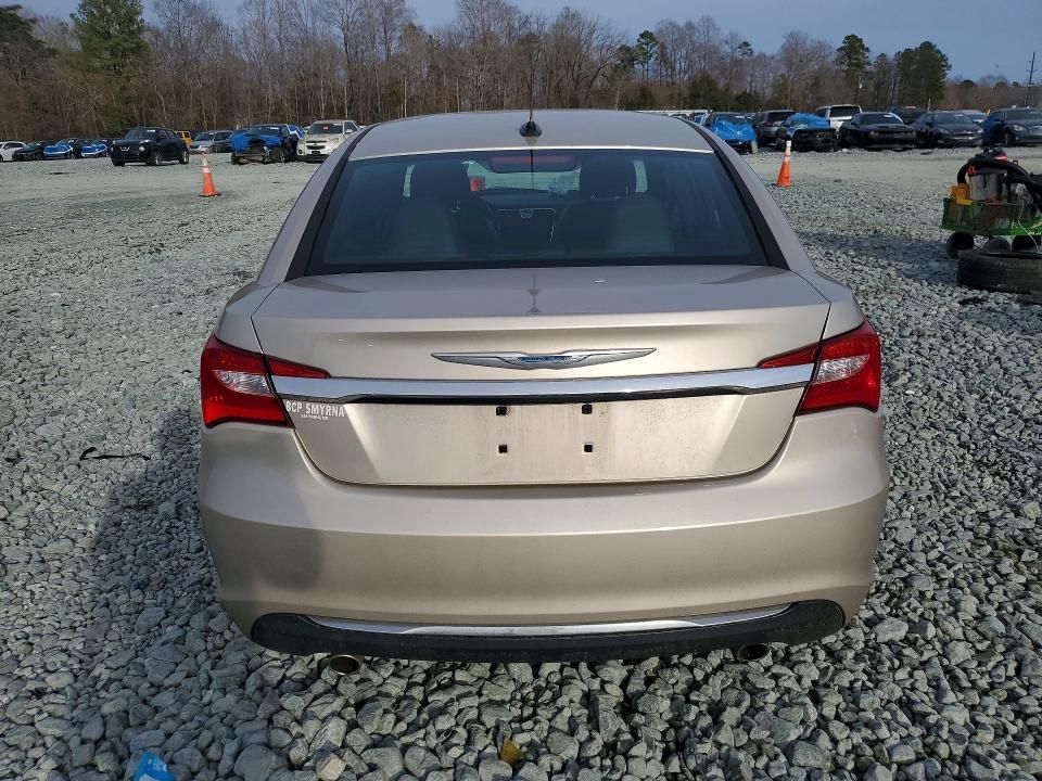 2013 Chrysler 200 Limited