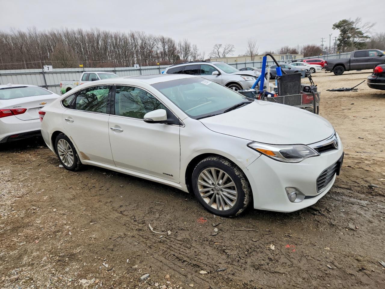 2014 Toyota Avalon Hybrid