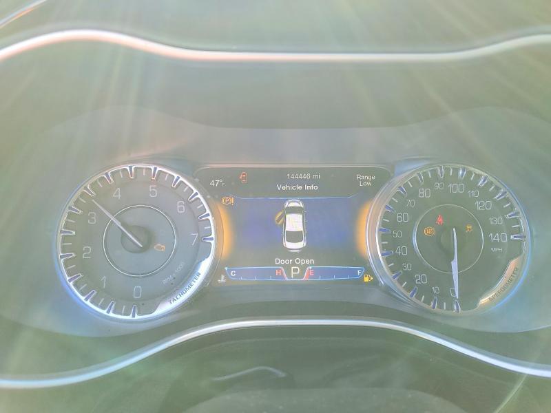 2015 Chrysler 200 c