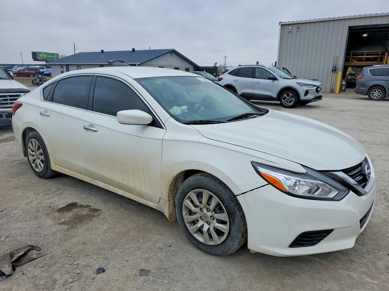 2017 Niss Altima