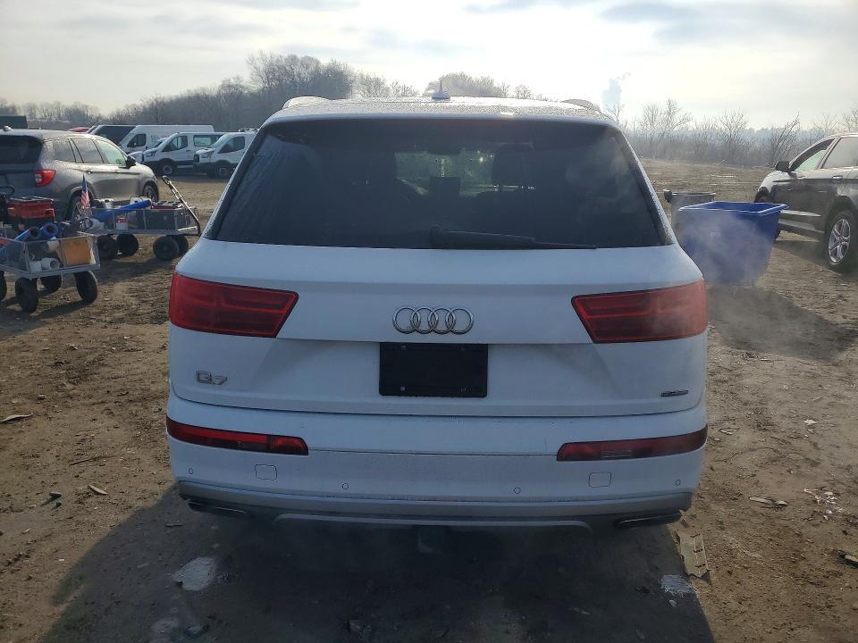 2019 Audi Q7 Premium Plus