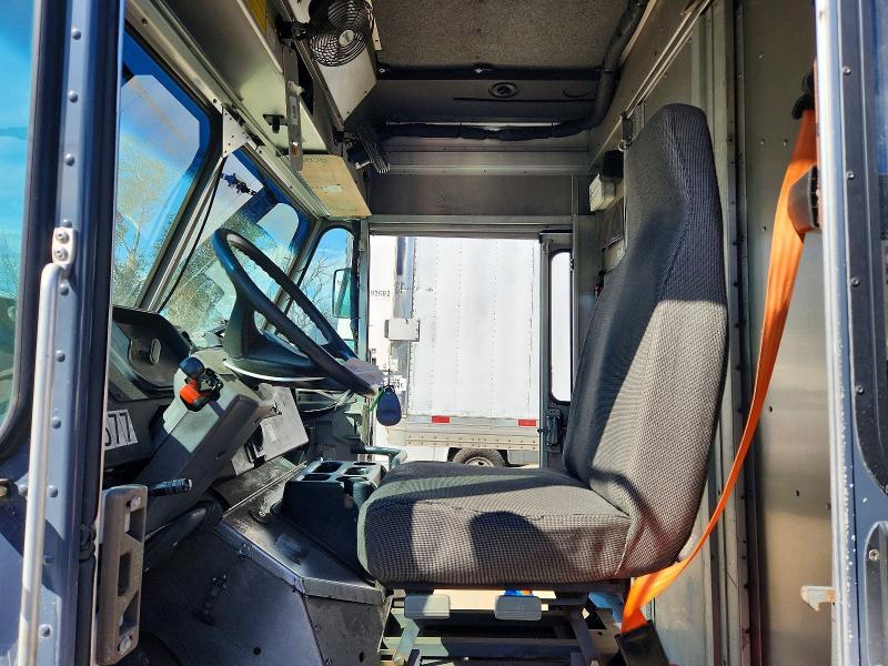 2021 Freightliner Mt45g Delivery Truck