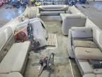 2021 Bennington Pontoon-Pontoon Boat