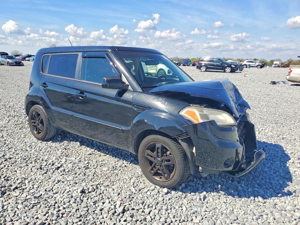 2011 KIA Soul +