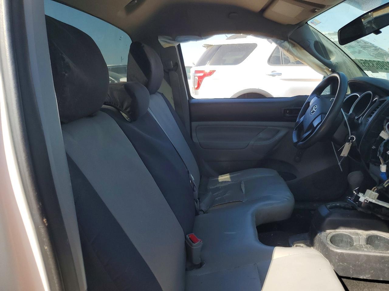 2014 Toyota Tacoma Base