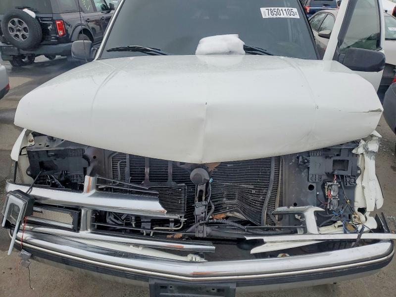 1998 Chevrolet Suburban C2500
