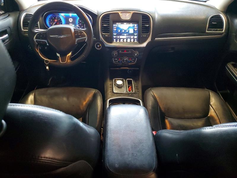 2016 Chrysler 300 Limited