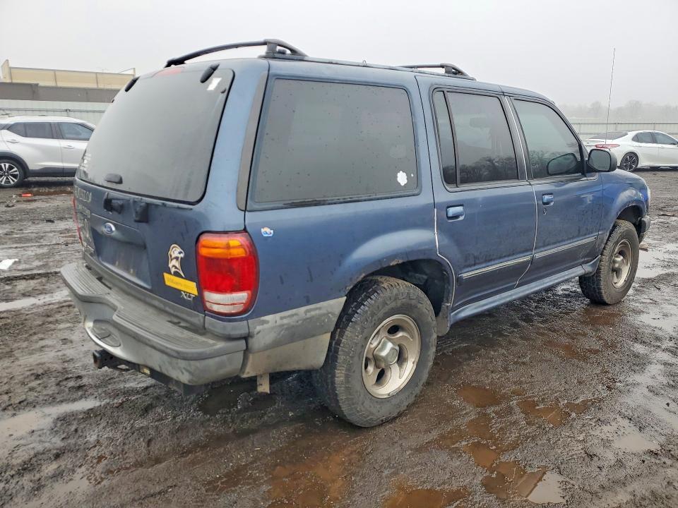 2000 Ford Explorer xlt