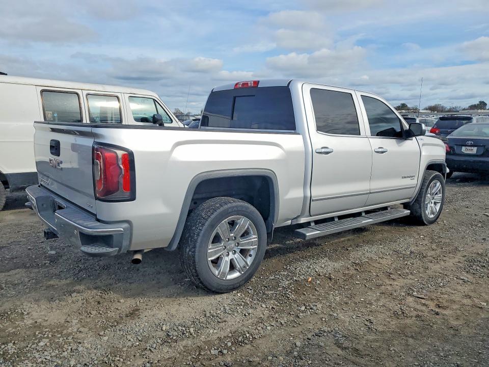 2018 GMC Sierra K1500 SLT