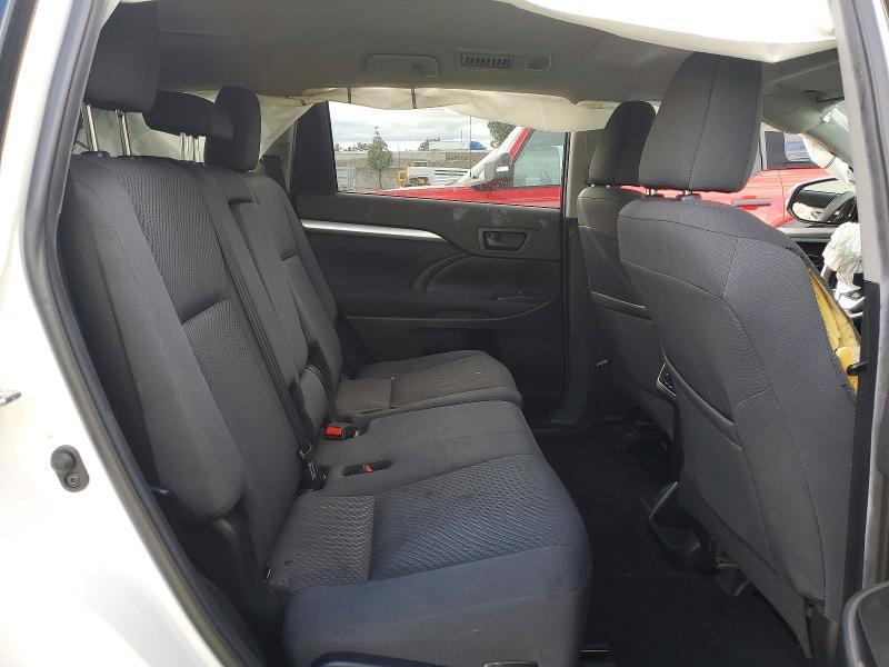 2019 Toyota Highlander le