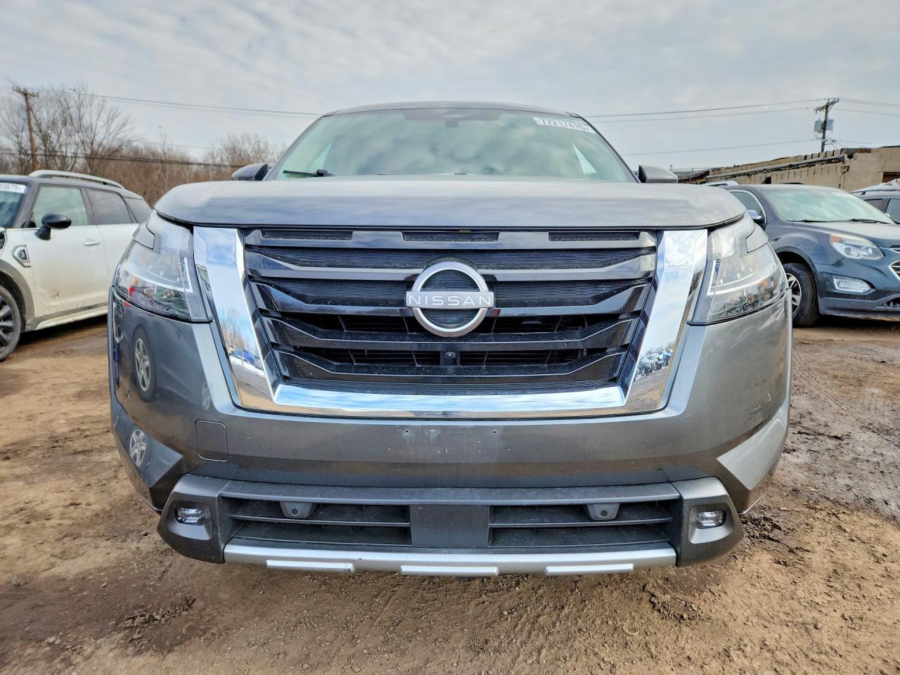 2022 Nissan Pathfinder Platinum