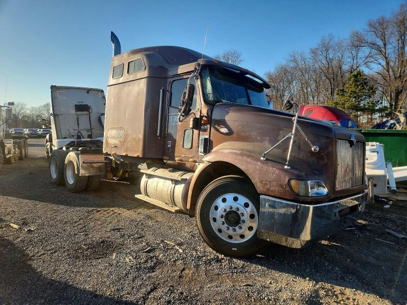2002 International 9400i Semi Truck