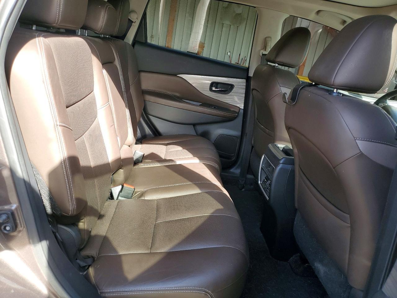 2015 Nissan Murano s