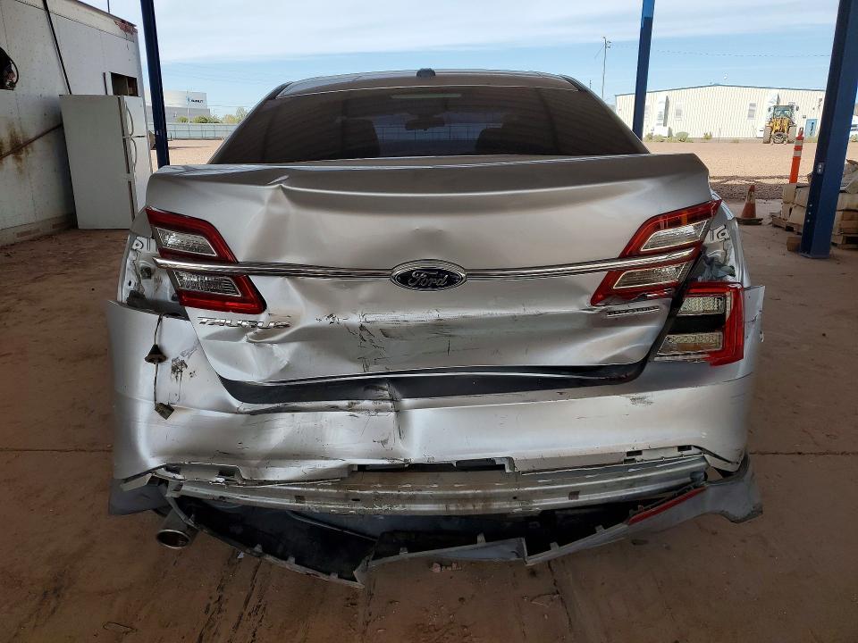 2014 Ford Taurus se