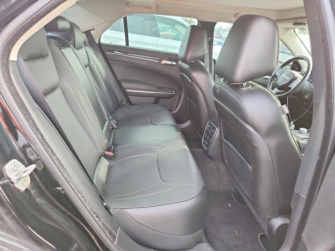 2015 Chrysler 300c