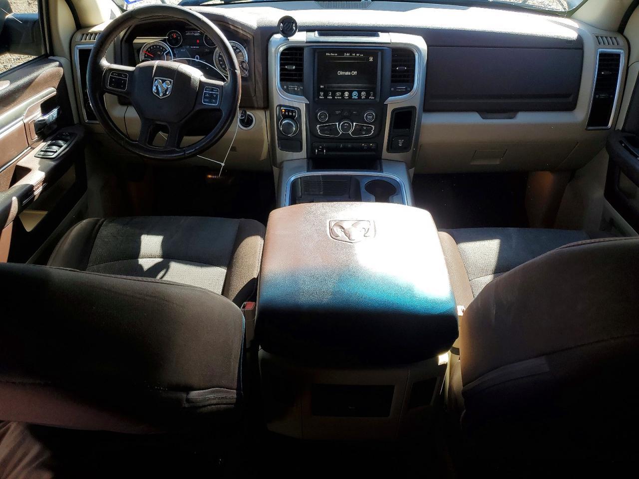 2015 Dodge Ram 1500 slt