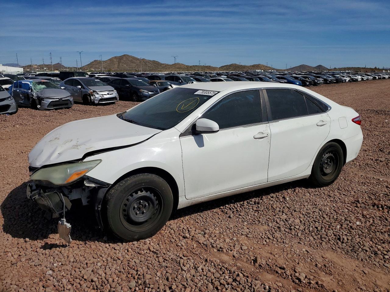 2015 Toyota Camry le