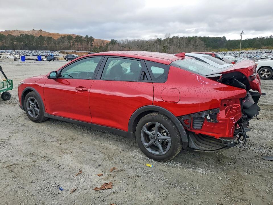 2025 KIA K4 lx