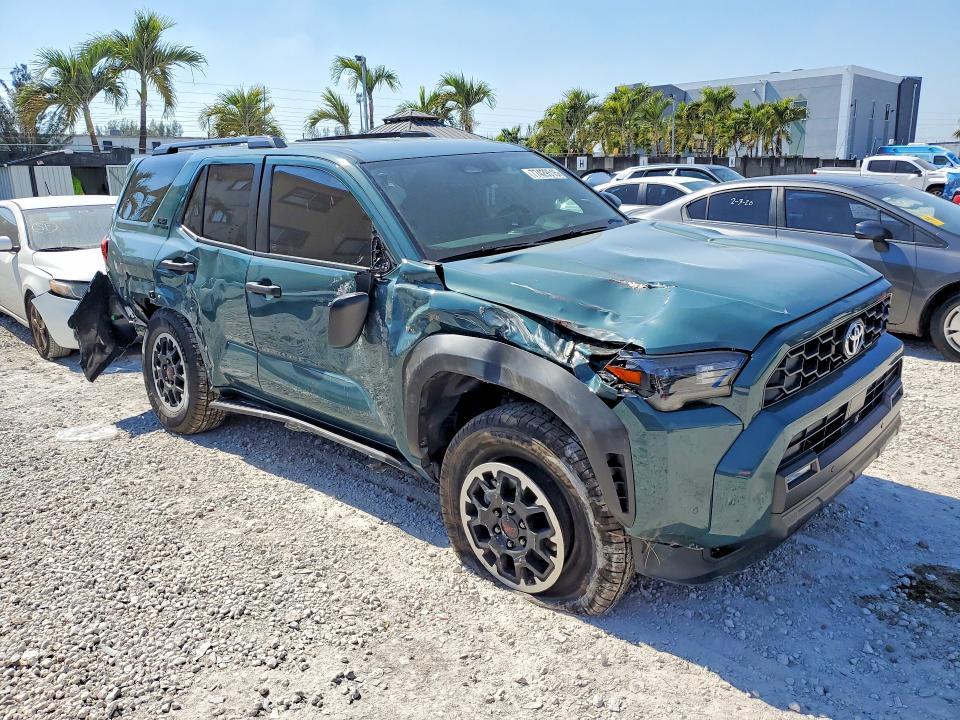 2025 Toyota 4runner SR5