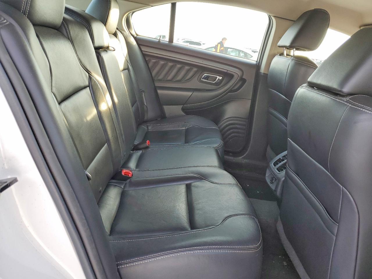 2011 Ford Taurus sel