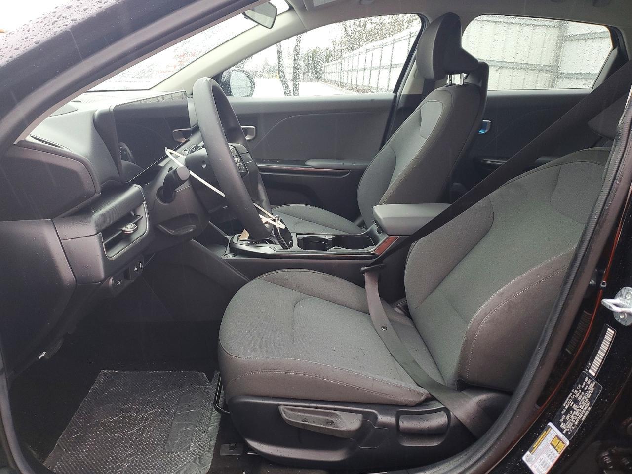 2025 KIA K4 lx