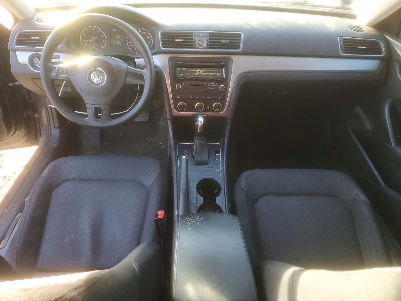 2012 Volkswagen Passat s