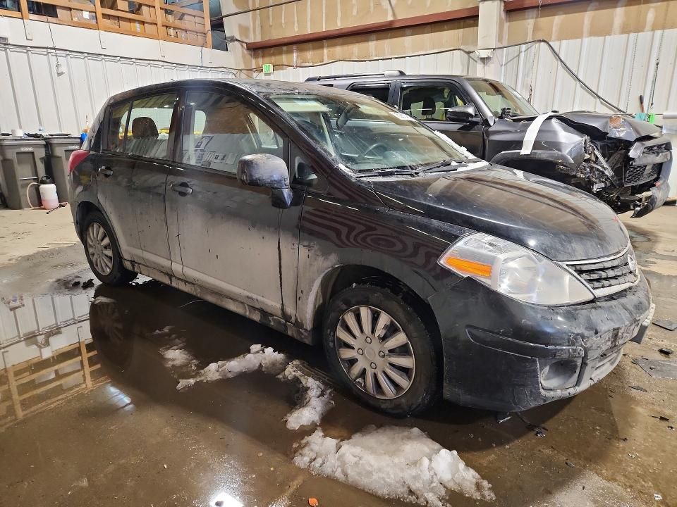 2011 Nissan Versa s