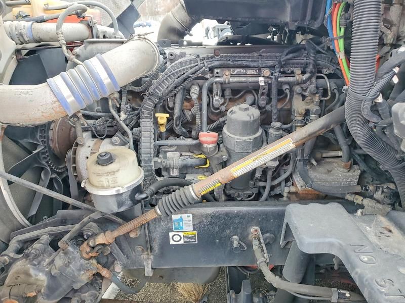 2016 Kenworth T680 Semi Truck