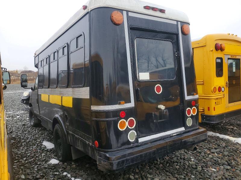 2002 Ford 2002 Thomas Minotour E350-school bus