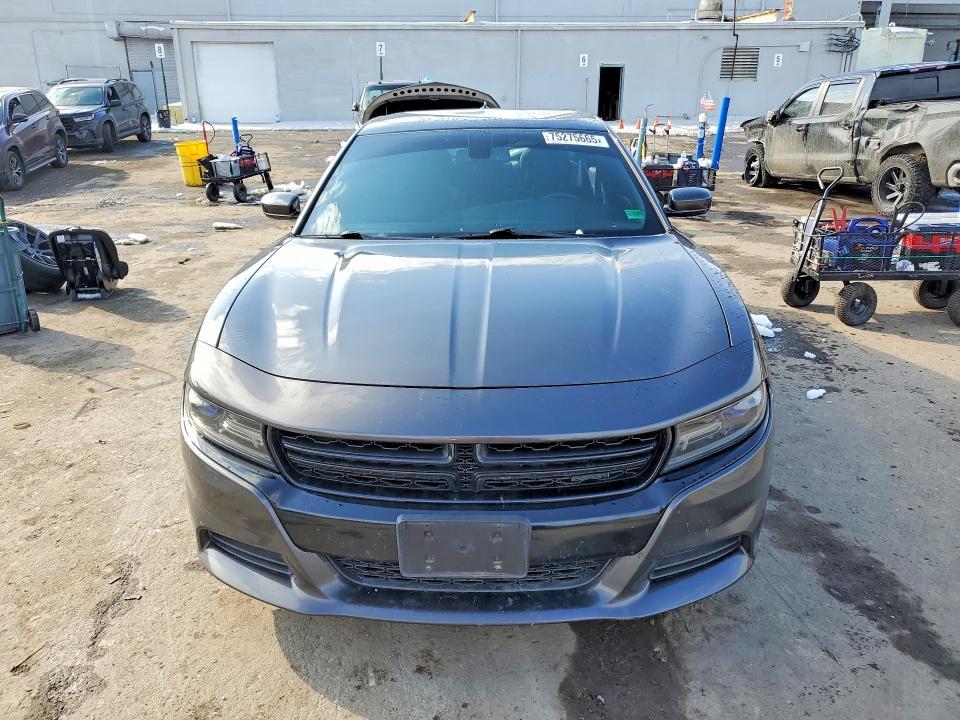 2018 Dodge Charger r