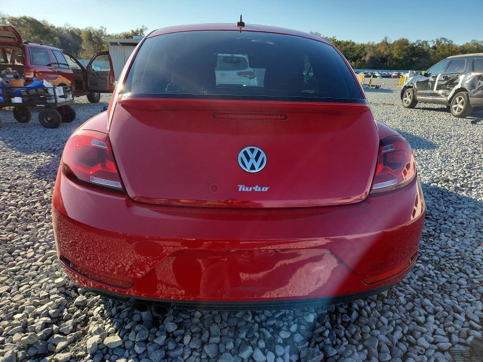 2019 Volkswagen Beetle s