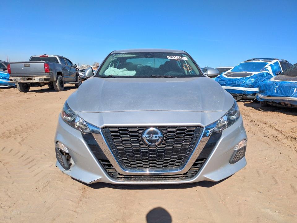 2021 Nissan Altima s