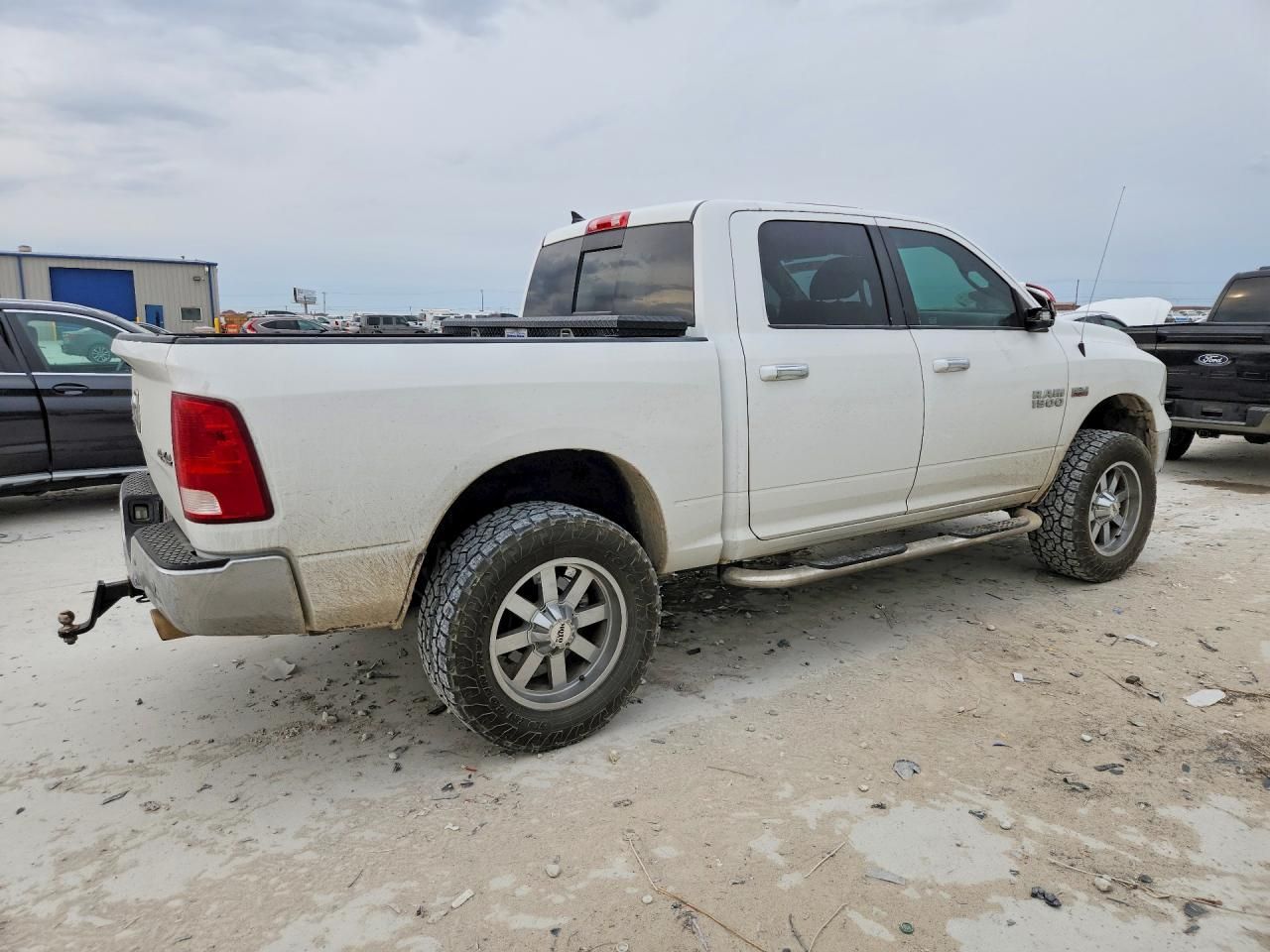 2016 Dodge Ram 1500 slt