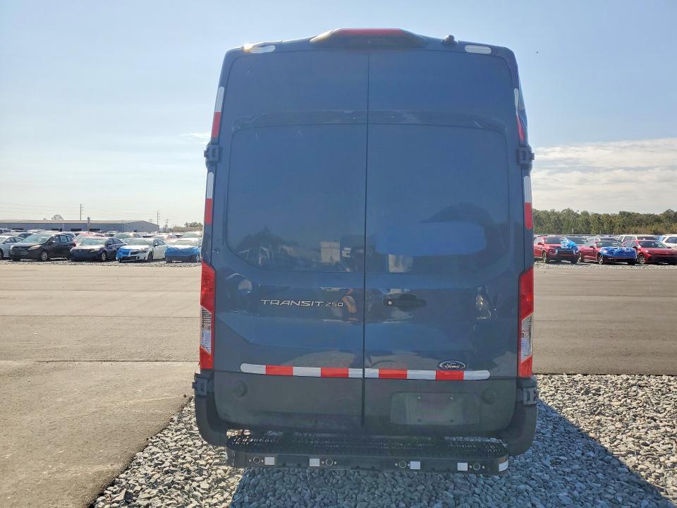 2020 Ford Transit T-250