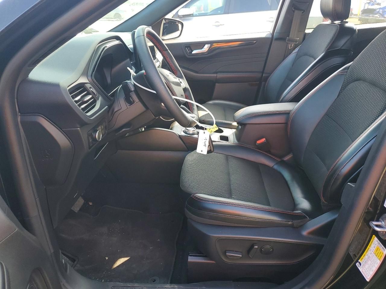 2025 Ford Escape st Line