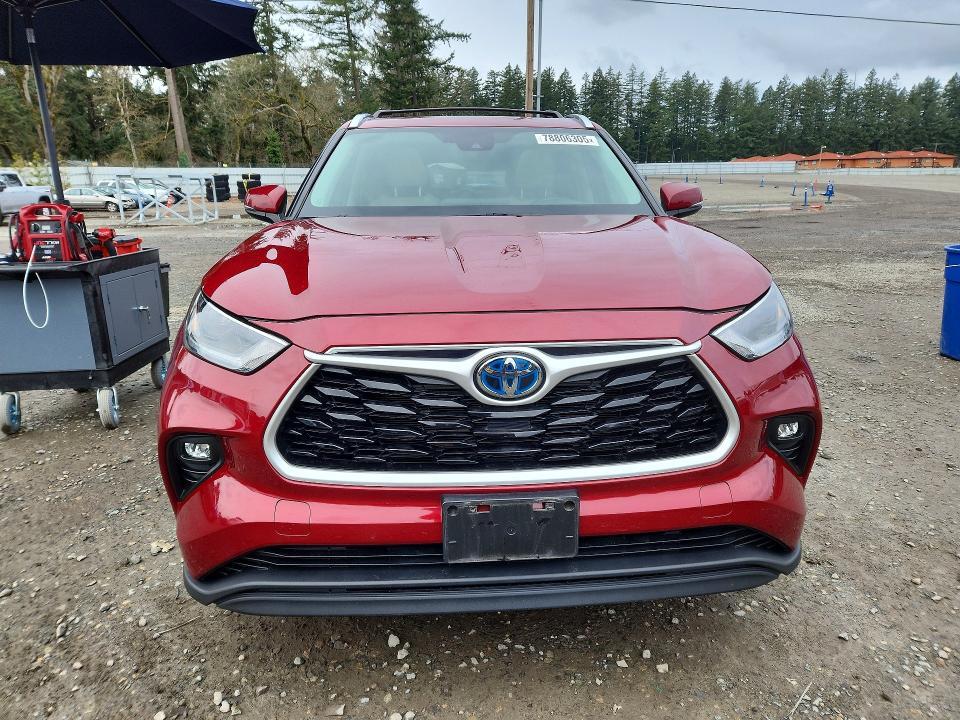 2021 Toyota Highlander Hybrid xle
