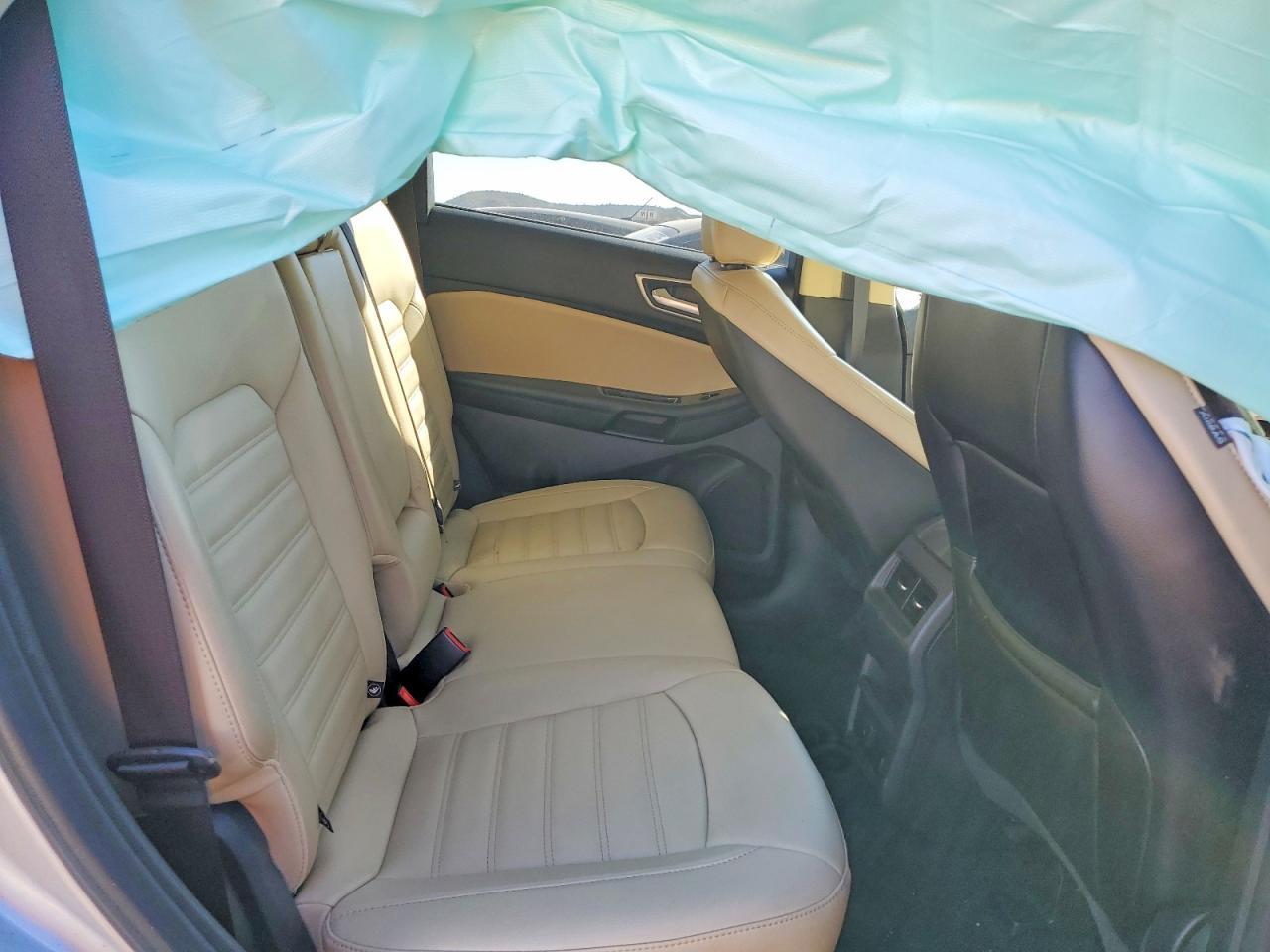 2020 Ford Edge sel
