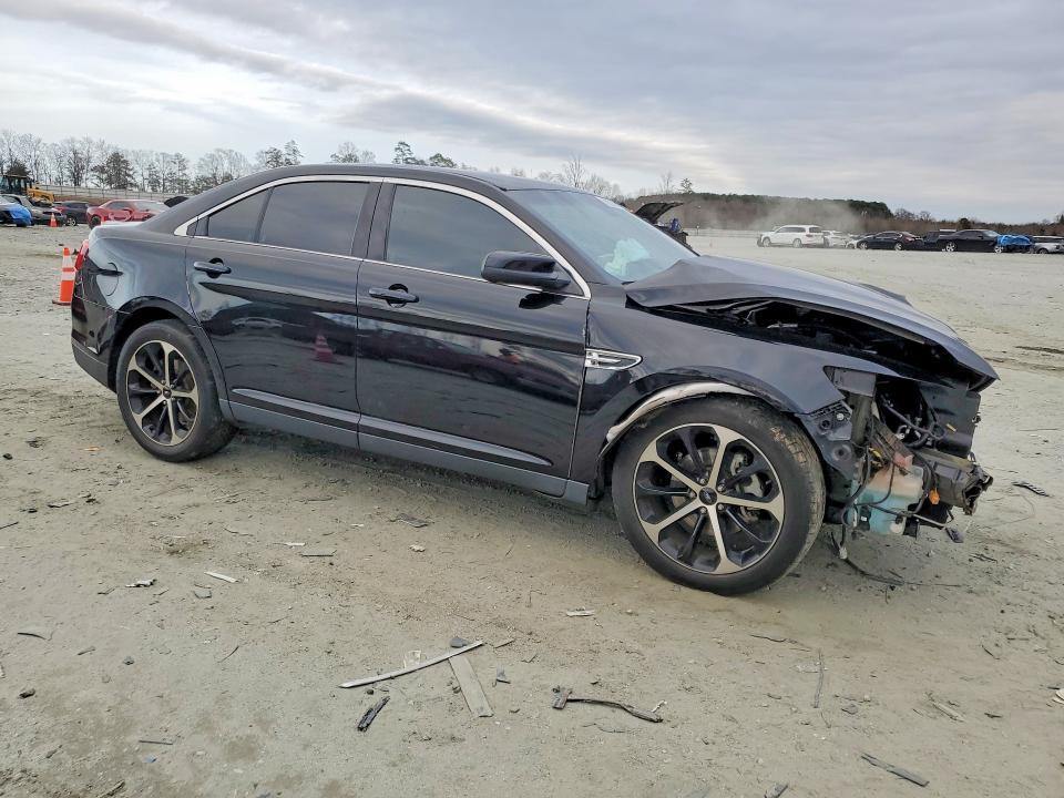 2016 Ford Taurus sel